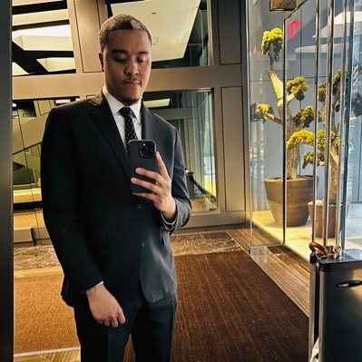 ItsKrisMoore's profile picture. Artist/Actor




krismoore87nyc@gmail.com