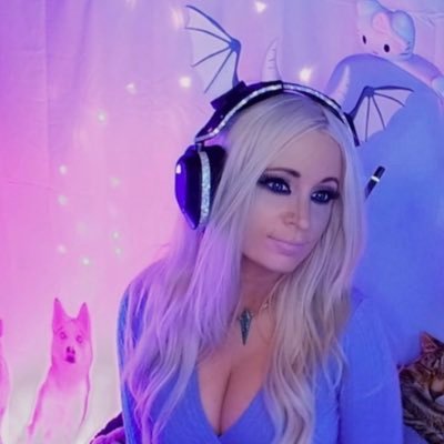 twitch partner (variety streamer). louisianian. dog owner. 3Dprinterer. comic booker (creating one!). conventioner. cosplayer. PokemonGOer. ♥@ORIGINPC ♥@CORSAIR