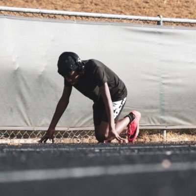 2027 5'5 sprinter 100m/3.0 GPA/Oak hill Academy Track/email: qmenjay2027@gmail.com/instagram: theqmenjay