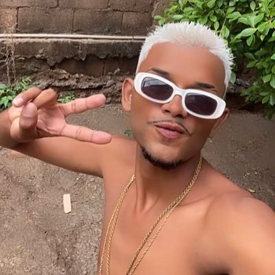 Eu quero oq o 🌎 tem de melhor não importa se vai ser perigoso...💭