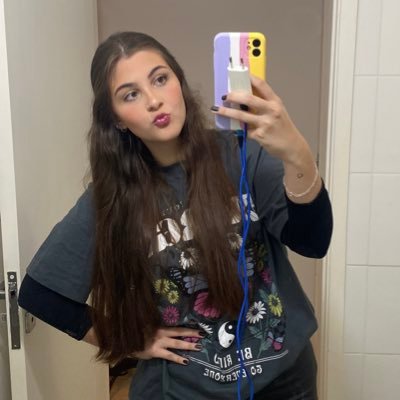 Lia_Faria1703's profile picture. faça da sua felicidade a sua prioridade ♓️