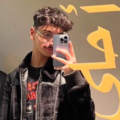 MeloGlasc's profile picture. chaos make the muse
