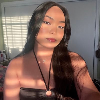 filipina | 🎀🪞🦢🕯️| Proverbs 31:30-31