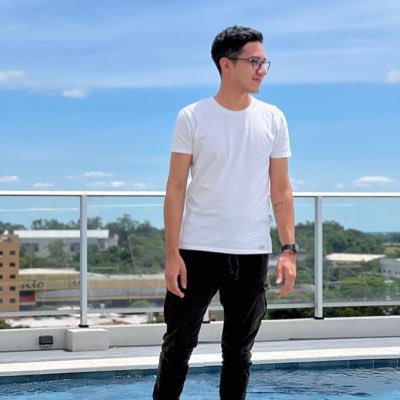 Ing. Informática 👨🏻‍💻 Fotógrafo 📸 ig: leo_salcedo05
