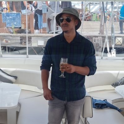 neves111's profile picture. 