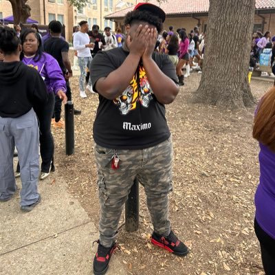 iam4deezyy's profile picture. 225✈️337 | SICKEST YOUNGIN🤬 | #LLAMFS🕊| #southsideforever4️⃣