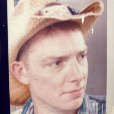 Rooie houthakker uit '72. Lasser,Zeeuw,volgt hier het nieuws een beetje ....