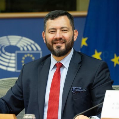 Poseł Parlamentu Europejskiego z grupy politycznej S&D @TheProgressives