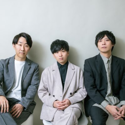 Vo.細川正俊 @Hosofa Ba.アベタカヒロ @TRBD_takahiro Dr.敦賀勇斗 @tureture_yuto 札幌と東京で活動している3人組バンド。ご予約、イベント等のお誘いはtsureduregusa04@gmail.com まで!