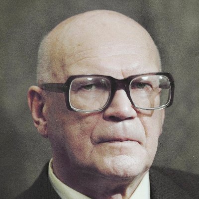 Puhun sijoittamisesta ja seuraan talouteen liittyvää keskustelua.