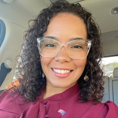 MrsCvTorres's profile picture. Chocolate Chip Cookies and 90’s R&B