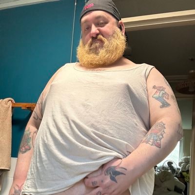 fat pig and proud of it. in a mutual gaining physically open polycule, husband plus 2 BIG FAT Boyfriends, Pan/Fatsexual https://t.co/1vA4WfqNgs