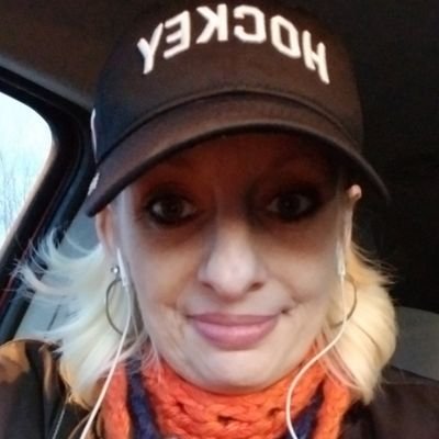 Patriot mom. 2A proud. No, won't be your sugar baby...don't even try that stupid crap on me.