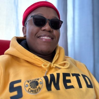 oneKHay_E_'s profile picture. Gooner♥⚽️. KCFC💛⚽️. Kyrie Irving🏀. WWE♥️. Plakatstil🖼️. HipHop🎙️. Quentin Tarantino🎥. Donald Glover⭐️.