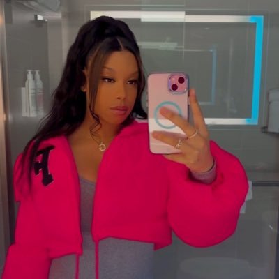 They say that your darkest hour come before your dawn🦄👑 THINK BIG BITCH🧠 Nicki liked 3x 🎀 APRIL SOTM - CHUN-Li 🥢🗓️