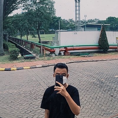 imannhs's profile picture. Full-time caregivers. 
Living in the sunlight, loving in the moonlight.