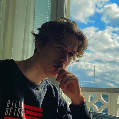 🇫🇮 | 22
Esport Business Development @ROUNDSGG
Fortnite Coach
DC: @Kuutone
🎮📖