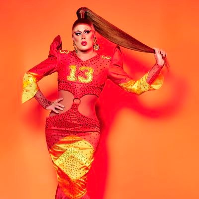 Everyone’s favorite monster linebacker in a dress. (She/Her) in drag. RuPaul's Drag Race Season 13. National Miss Comedy Queen. TheTinaBurner@gmail.com
