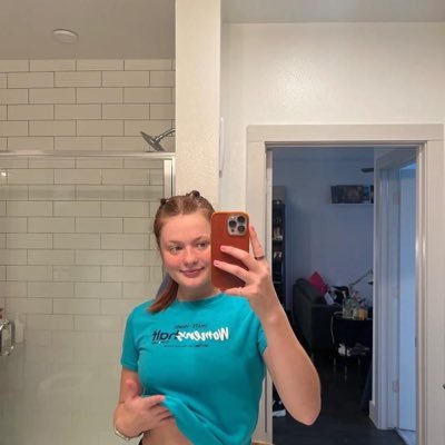 RileyGreen353's profile picture. simple and simplicity