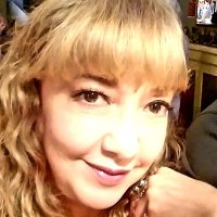 Lori loves pugs (@lorettagarfiel1) 's Twitter Profile