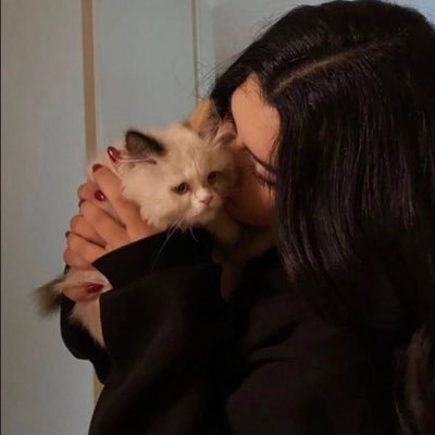 Ami20irh's profile picture. وَأَدخِلني بِرَحمَتِكَ في عِبادِكَ الصّالِحينَ | Pharmacist