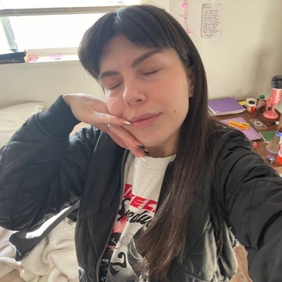 loudflowerz's profile picture. 