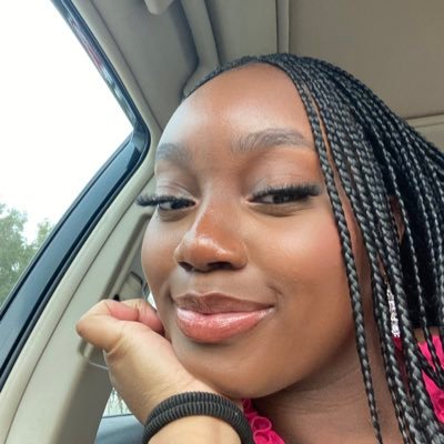 chisooombritt's profile picture. 🩺 | faith over fear ♡ | 🇳🇬