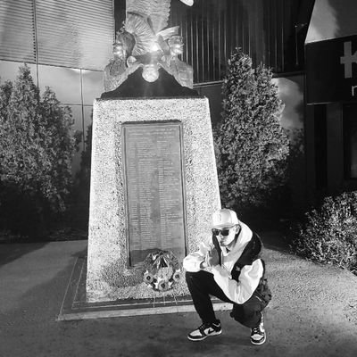 _itsBRose306's profile picture. ARTIST/ENTREPRENEUR: 𝓑.𝓻𝓸𝓼𝓮
🇺🇲🇬🇧🇨🇦🌎 
NATIVE🪶 
(OFFICIAL B.ROSE)
INDEPENDENT ARTIST 🎶
SASKATCHEWAN 🪶📍