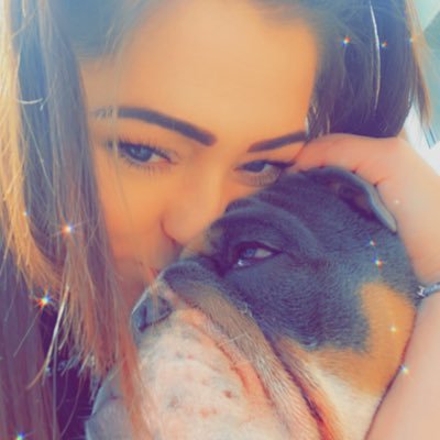 Gem_Cuthbert's profile picture. 🐝Mancunian                                        💛Collector of memories, tattoos and trainers