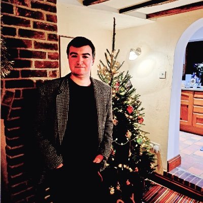 Film Studies Graduate.
One-time Associate Lecturer
2021 + 2023 Brain of Online Quiz League Division 7 Champion.
2024 OQL Supercup winner (Dingoes)
He/ Him