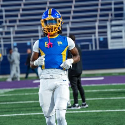 Class of 2025 | @SkysTheLimitWr | AntwonGude254@Yahoo.com | WR/DB | GOD IS GOOD 🙏🏾 | Phone Number: 254-498-2285 |Recruiting Profile:  https://t.co/GWEfBhxxq7