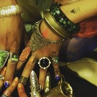 CLOSED (@crystalsforkrp) 's Twitter Profile