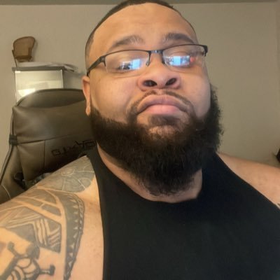 POWERLIFTER AND CODER, from nightclub Bouncer to Developer , I love Lifting heavy and learning new tech also I’m a JavaScript and React Connoisseur