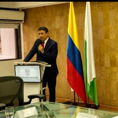 Opino como ciudadano . Director Cornare Master en Dirección de Empresas- Especialista en Derecho Ambiental-Especialista en Gerencia