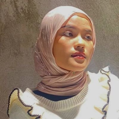 doonaaae's profile picture. a lil tired..