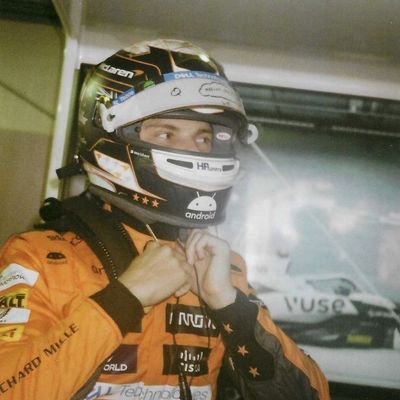 livsracing's profile picture. ✴️ 19 • f1 beginner! i don't have a fav team yet, but i like mclaren, ferrari and mercedes ;) • senna fan 🏎️