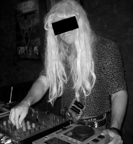 Nihilistic norwegian shares what he is listening to, and pretends like you give a fuck.