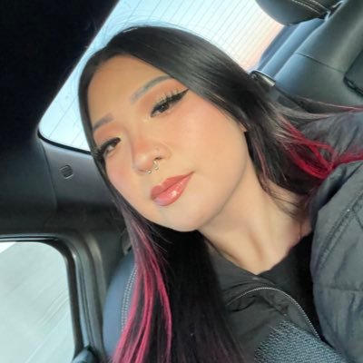 ngyntlinh Profile Picture