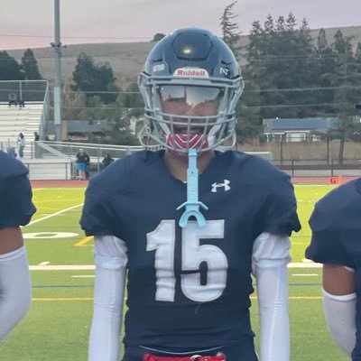 | 2026 🎓| 📄3.1 GPA | 🏈 DB,WR,SFTY,ST🥍Defensive men, Midfielder (Dual Sport) | 📏 5’9, 145 | 🏫Dublin High School | 📍Dublin, CA | ✉️ LBadial1526@gmail.com