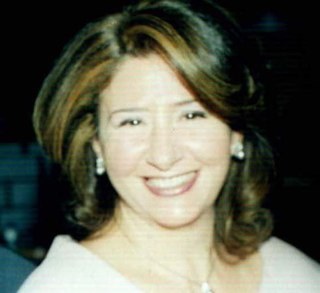 mimohayek's profile picture. 