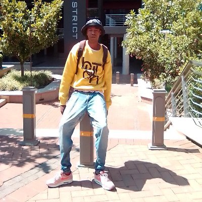 A sound engineering diploma graduate turned hip hop artist that hails from Cape Town  and currently based in Joz'burg.
https://t.co/niLL7OdBUI