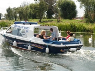Water Taxi Service, Self Drive Day Boats Narrowboat Hire & Skippered Charters