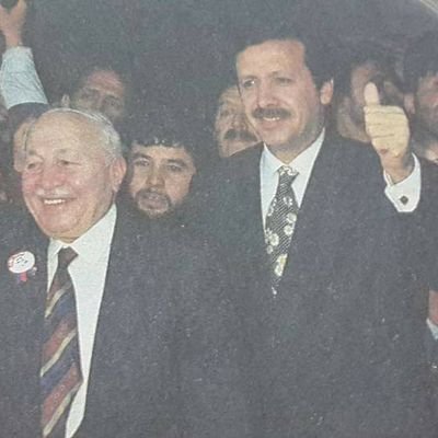 MERHUM BAŞBAKAN PROF NECMEDDİN ERBAKAN'IN BASIN DANIŞMANI GAZETECİ