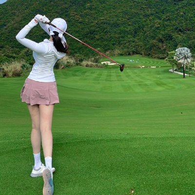 onedaewo's profile picture. A smile is the best accessory a girl can wear.