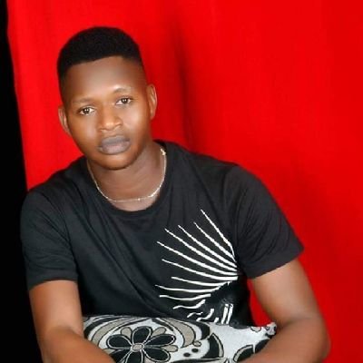 EmjazzyM90624's profile picture. 