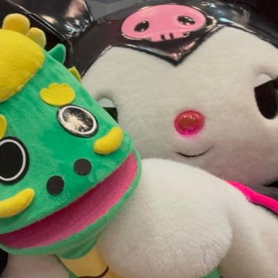 クロミちゃんがだーいすき💜😈サンリオピューロランドによくいます😈🐰/マイペースにクロミオタクしてます😈💜/メロクロしか勝たん🐰😈💜🩷/基本土日祝に雑におひとりピューロ/ゆるくYouTubeもやってます📷