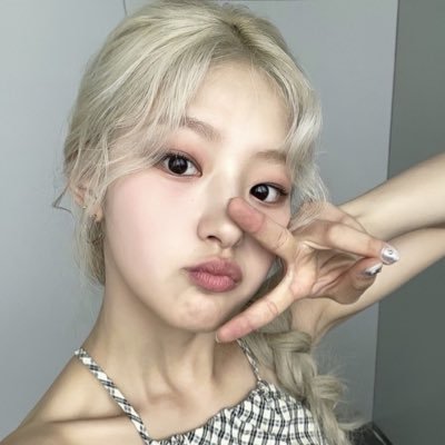 #하늘 #키스오브라이프