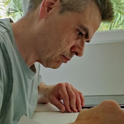 Mr_Kikelin's profile picture. Me gusta dibujar. Pueden ver alguno de mis trabajos en el tweet fijado. Lector Beta de Pilar Rodríguez @PilarR1977 .