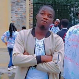 Thankgo69832152's profile picture. My paths are upwards and forward only. 
A tech enthusiast.
Trader.
Theist.