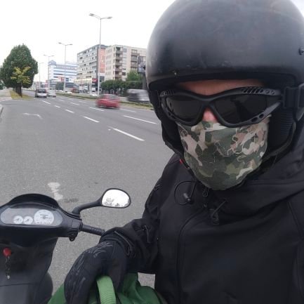 larn_cyber's profile picture. Stoic